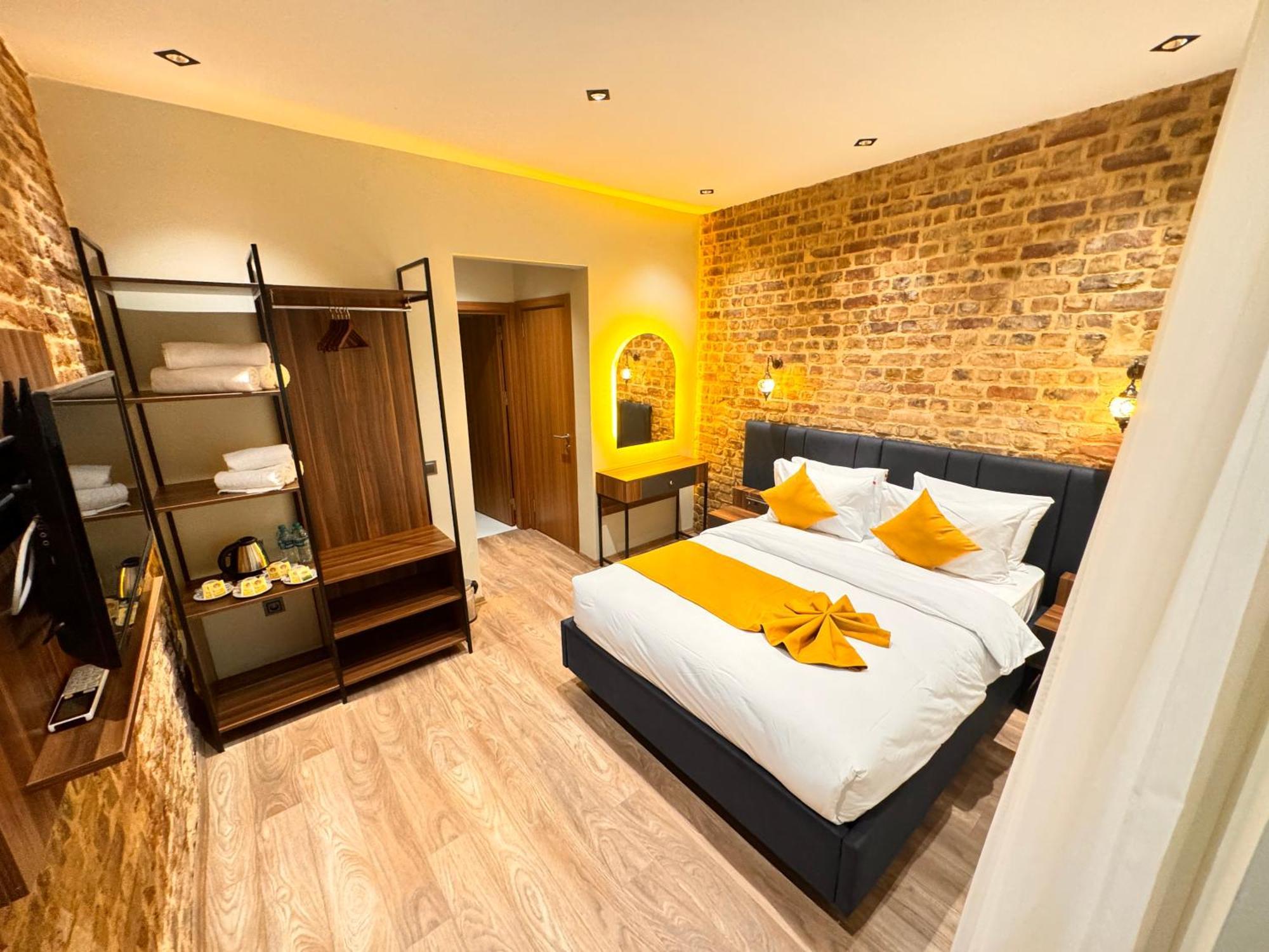 Galata Calm Tale Hotel Istanbul Ngoại thất bức ảnh