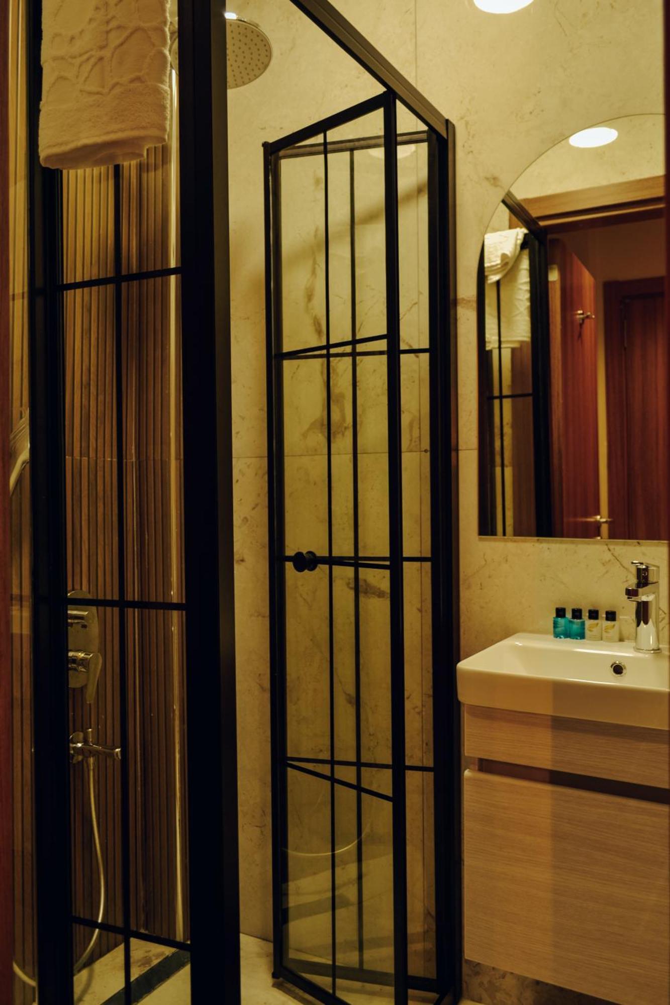 Galata Calm Tale Hotel Istanbul Ngoại thất bức ảnh